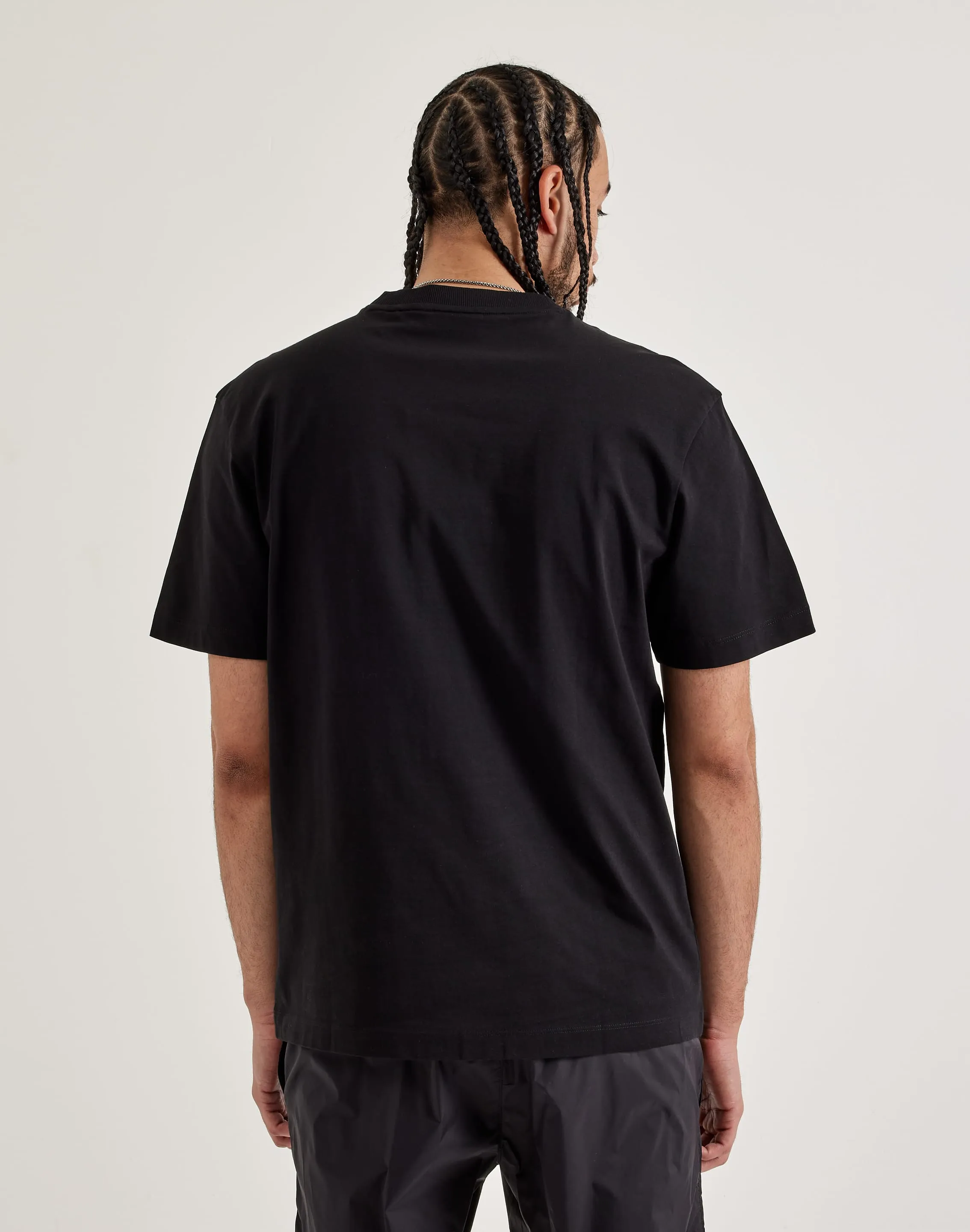 Hugo Daporoni Tee