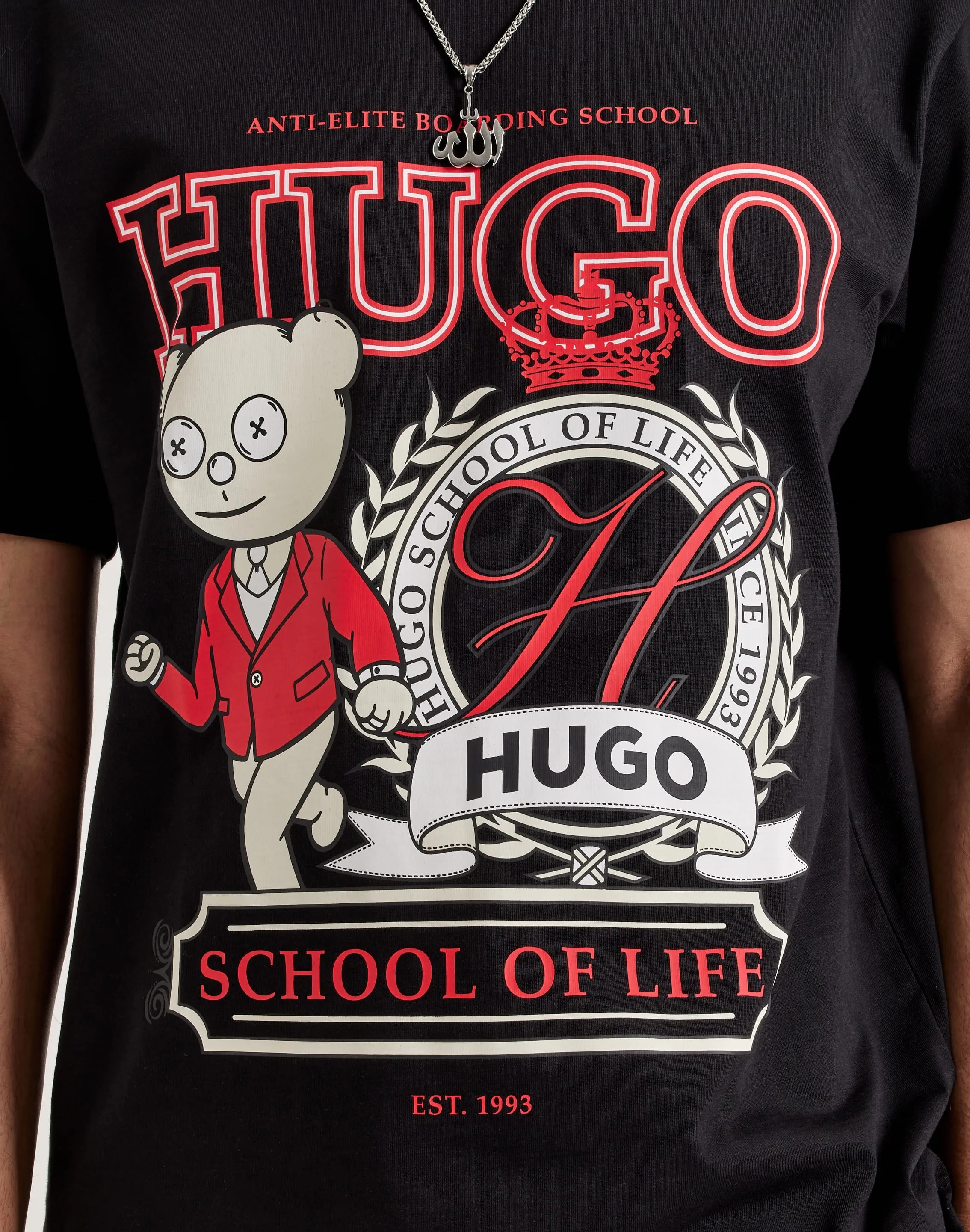 Hugo Daporoni Tee