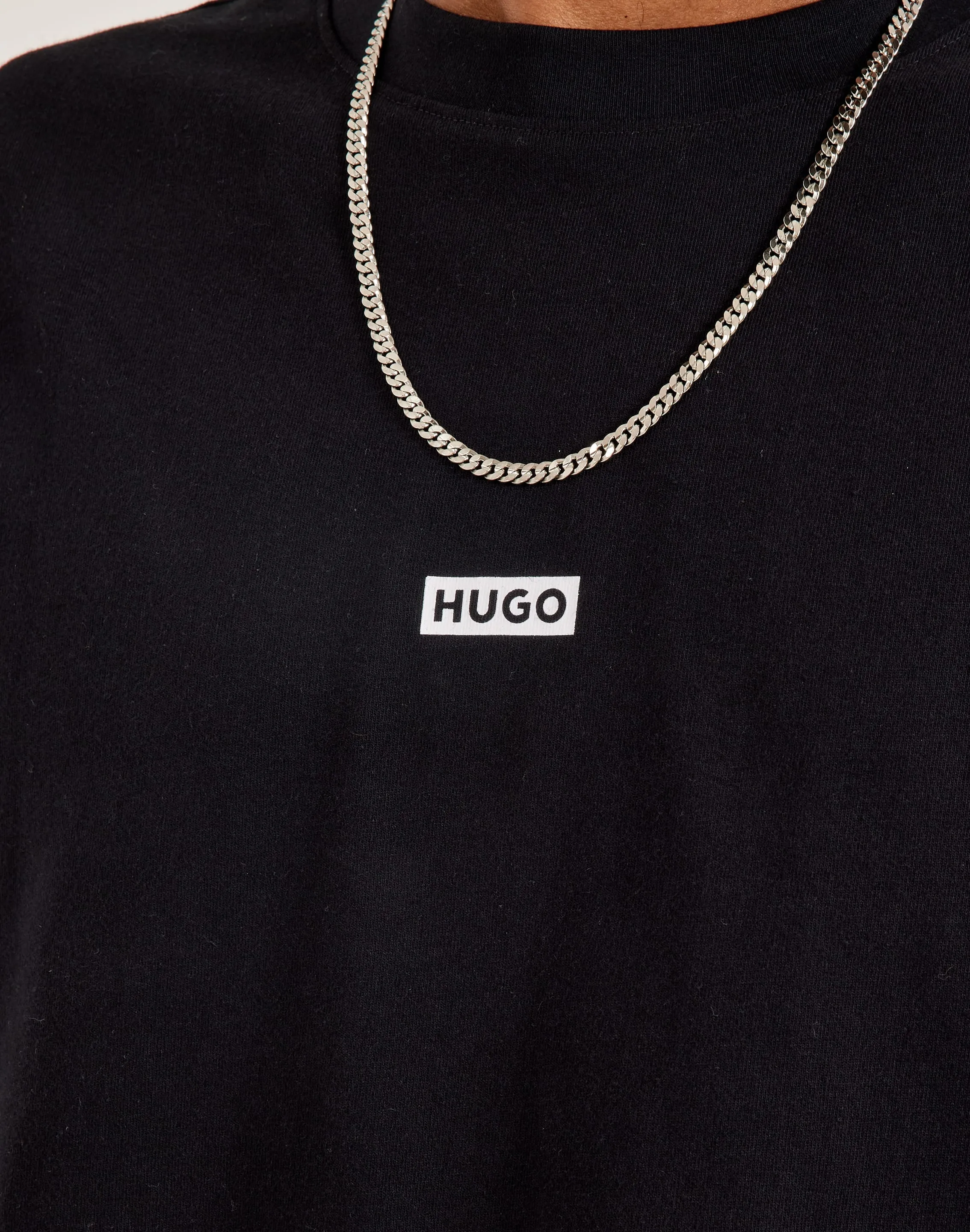 Hugo Nalono Tee