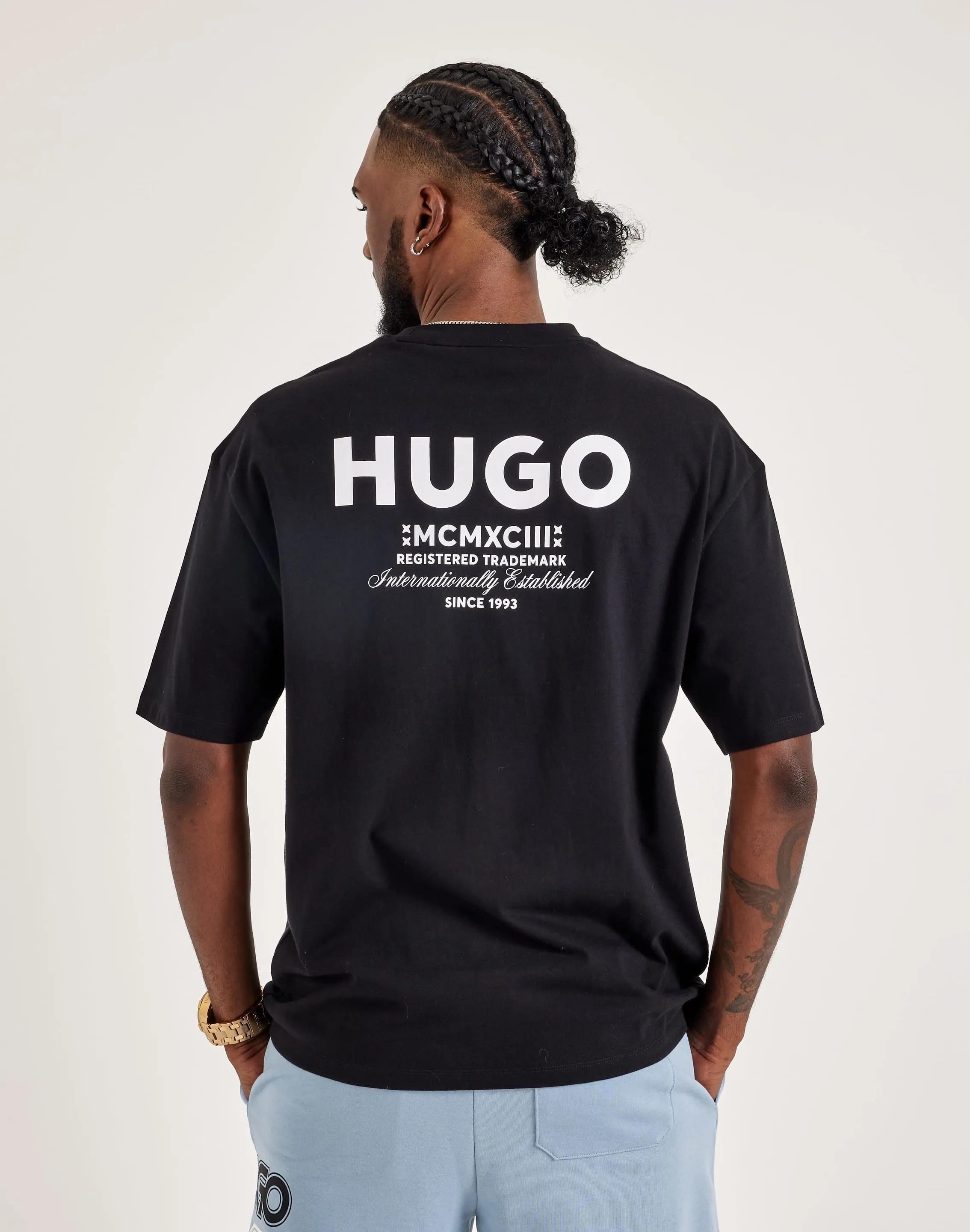 Hugo Nalono Tee