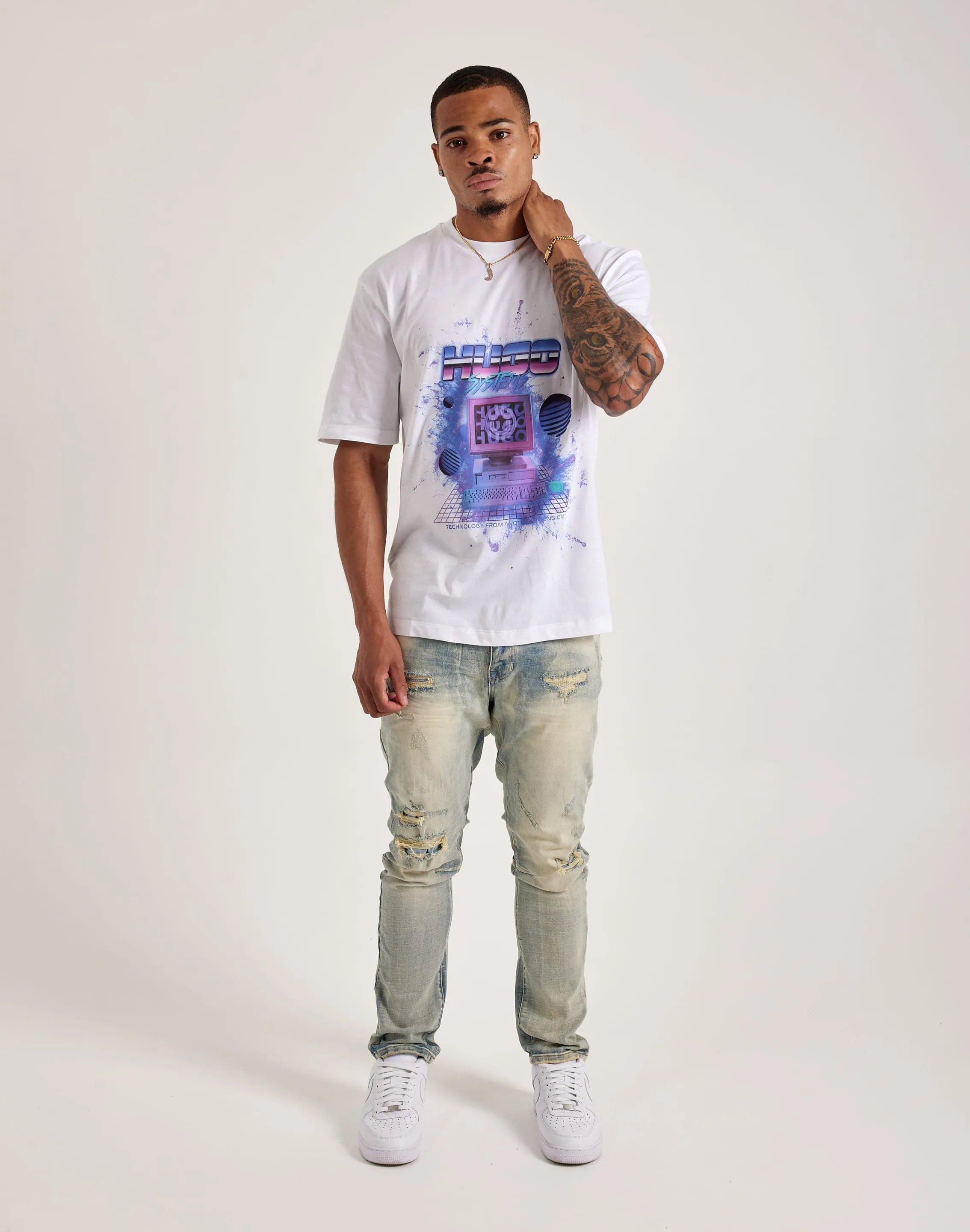 Hugo Naradie Tee