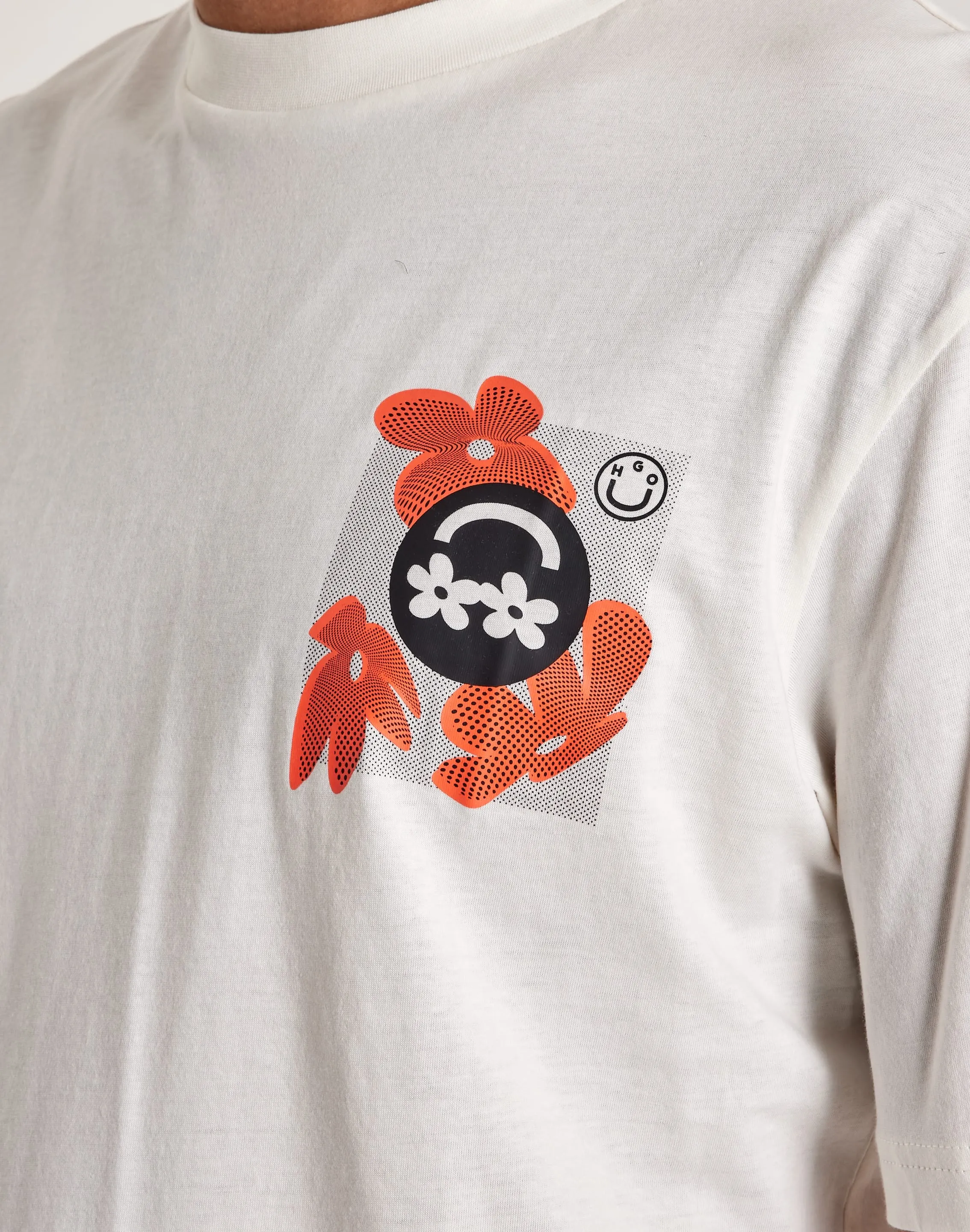 Hugo Smiley Tee