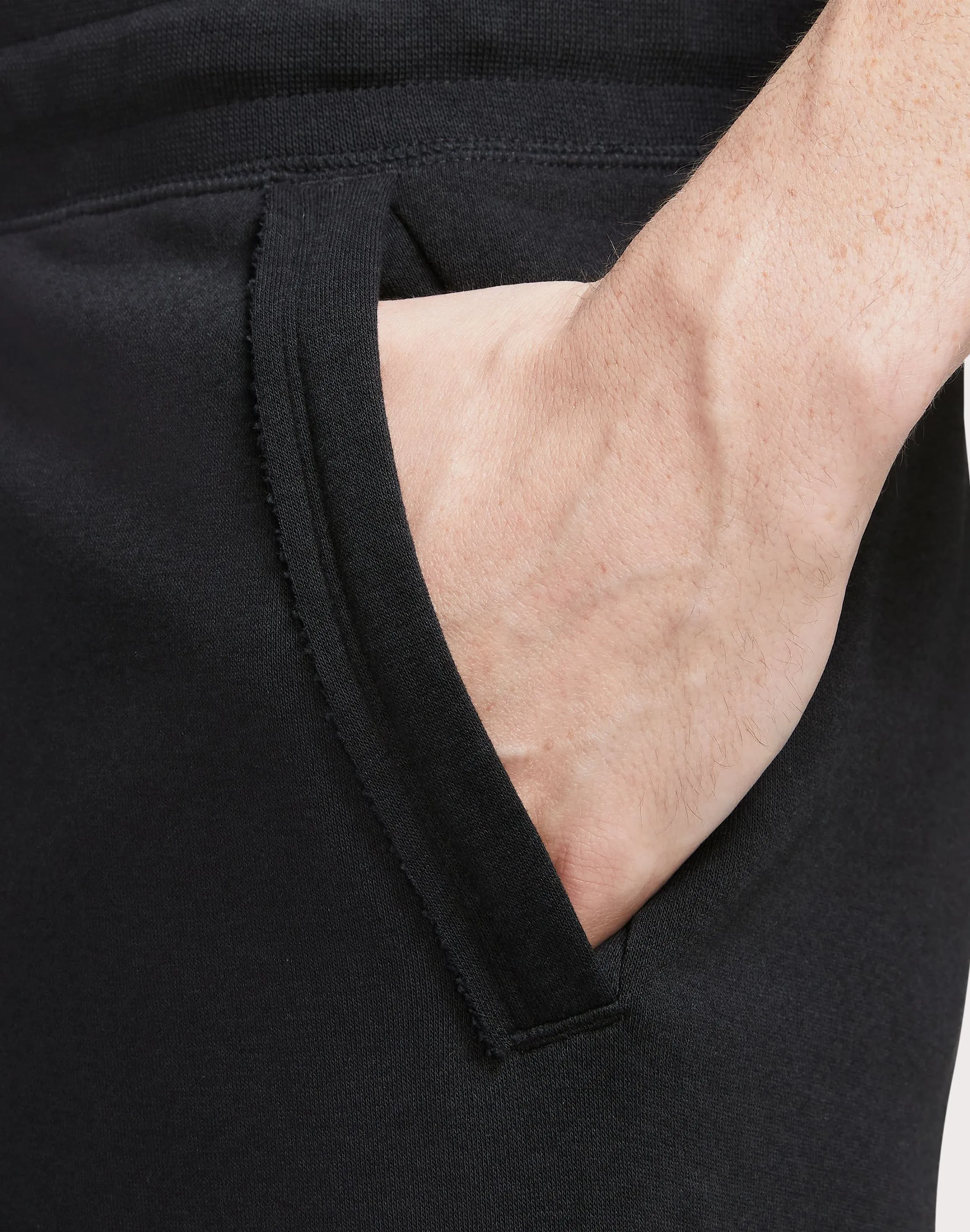 Nike Club Fleece Alumni French Terry Black Shorts