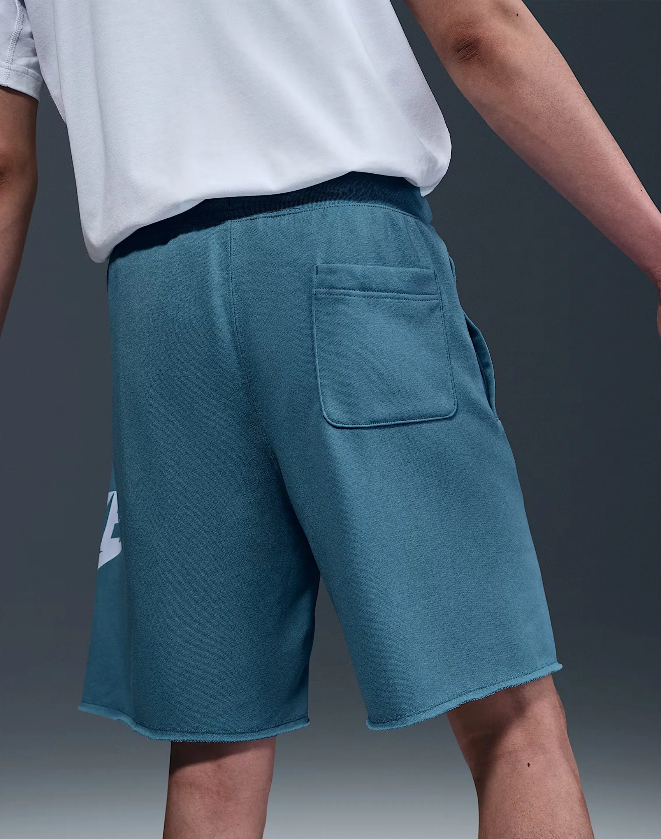Nike Club French Terry Alumni Shorts