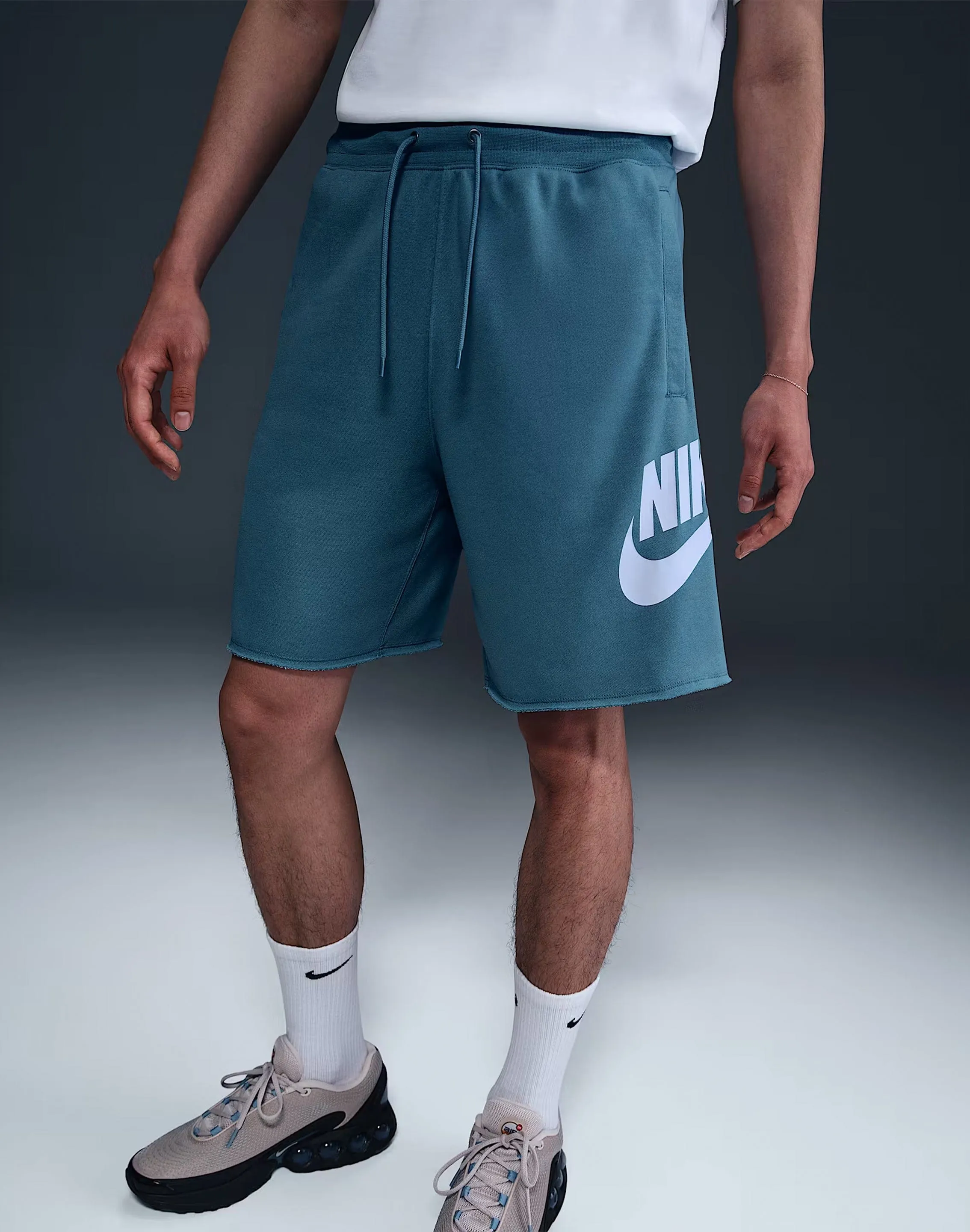 Nike Club French Terry Alumni Shorts
