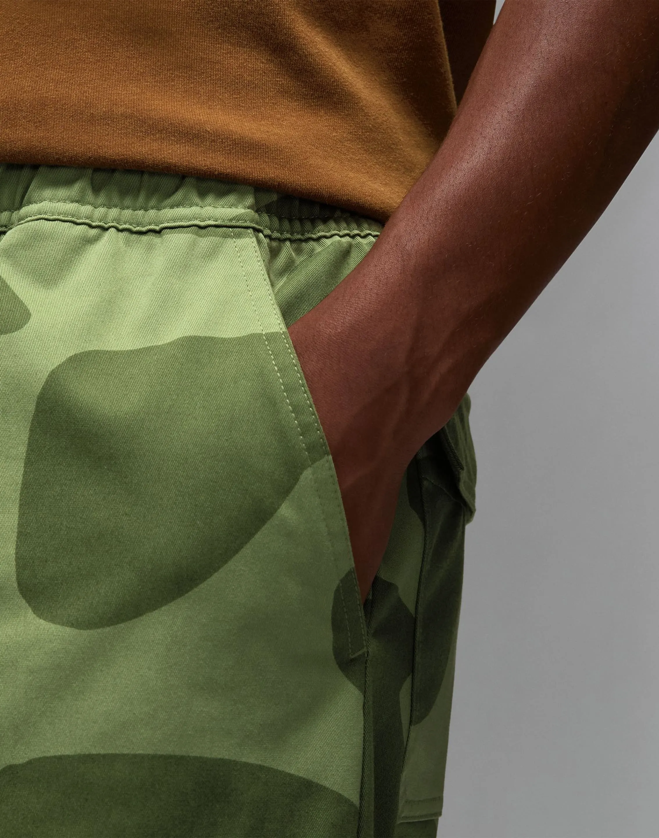 Nike Essentials Chicago Statements Pants