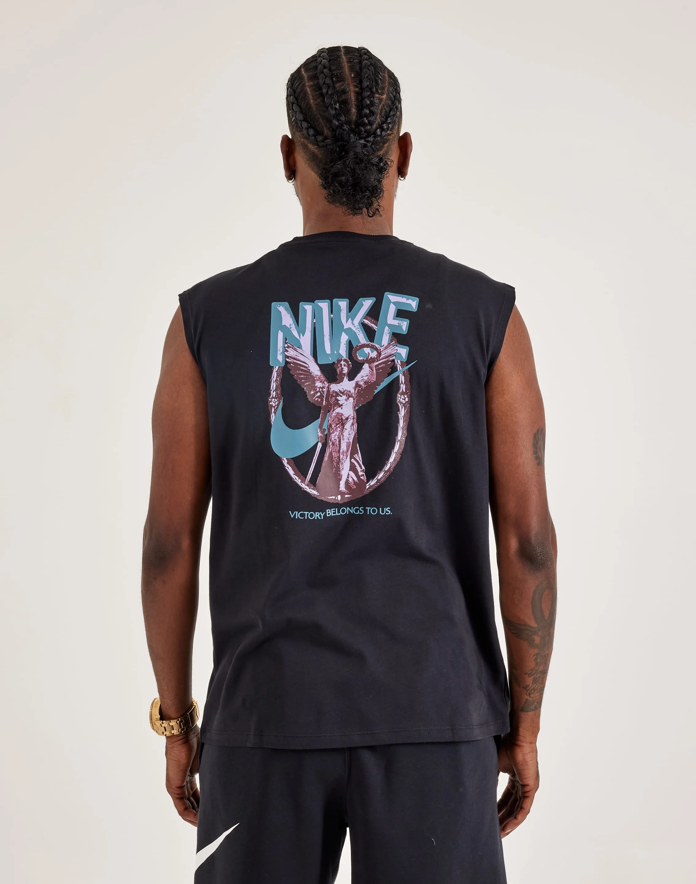 Nike Sleeveless Fitness Tee