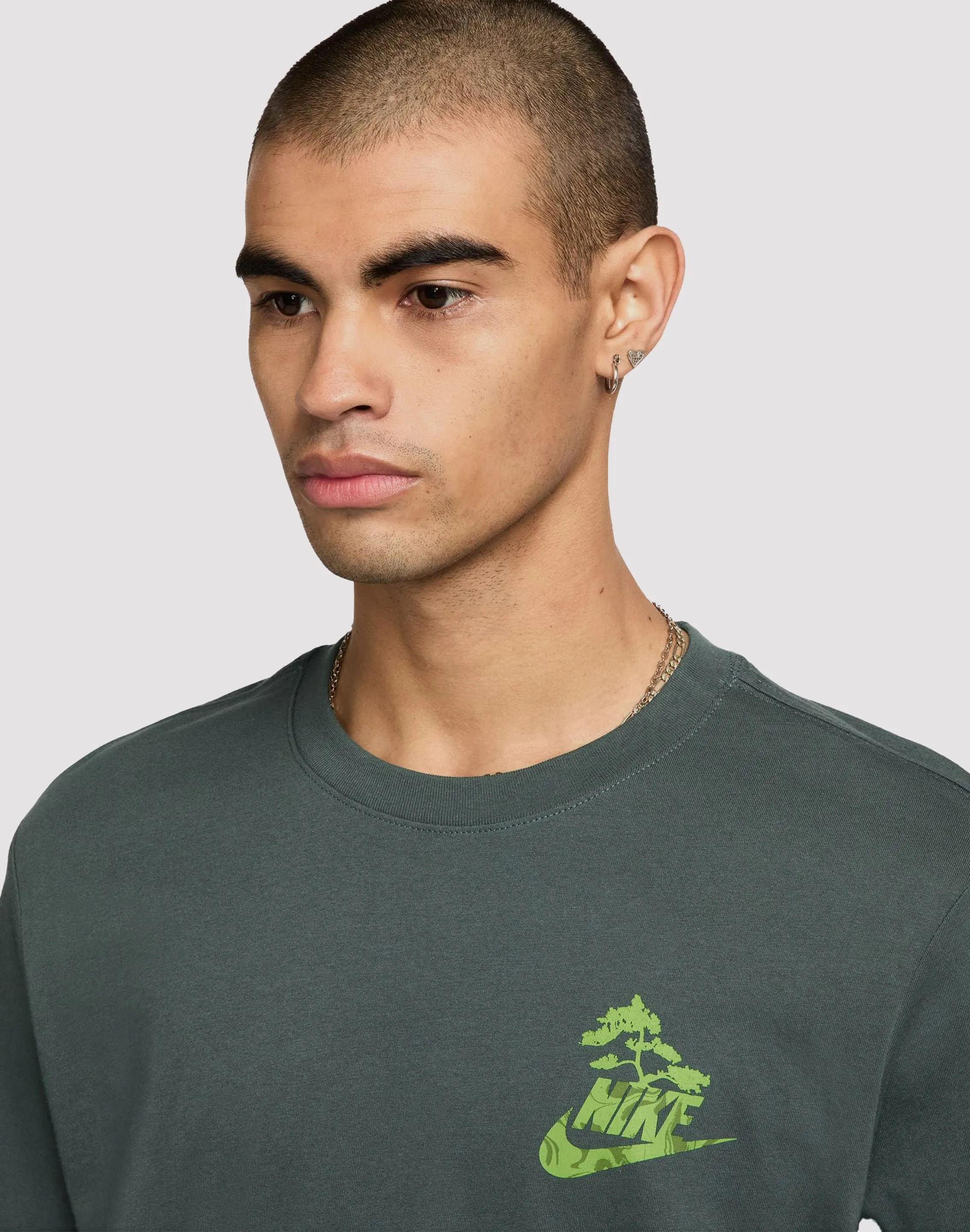 Nike Sportswear Club Green Tee