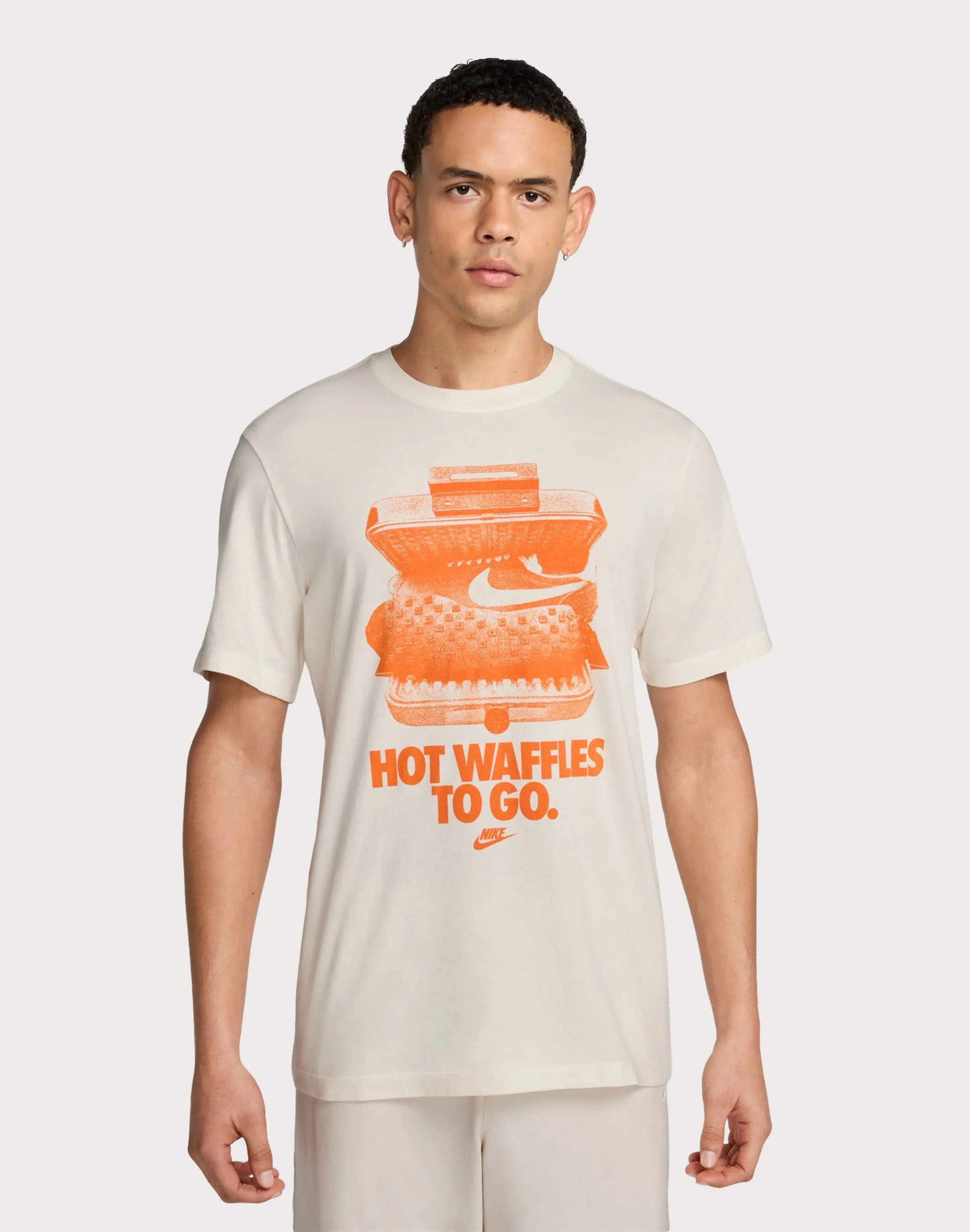 Nike Sportswear Tee
