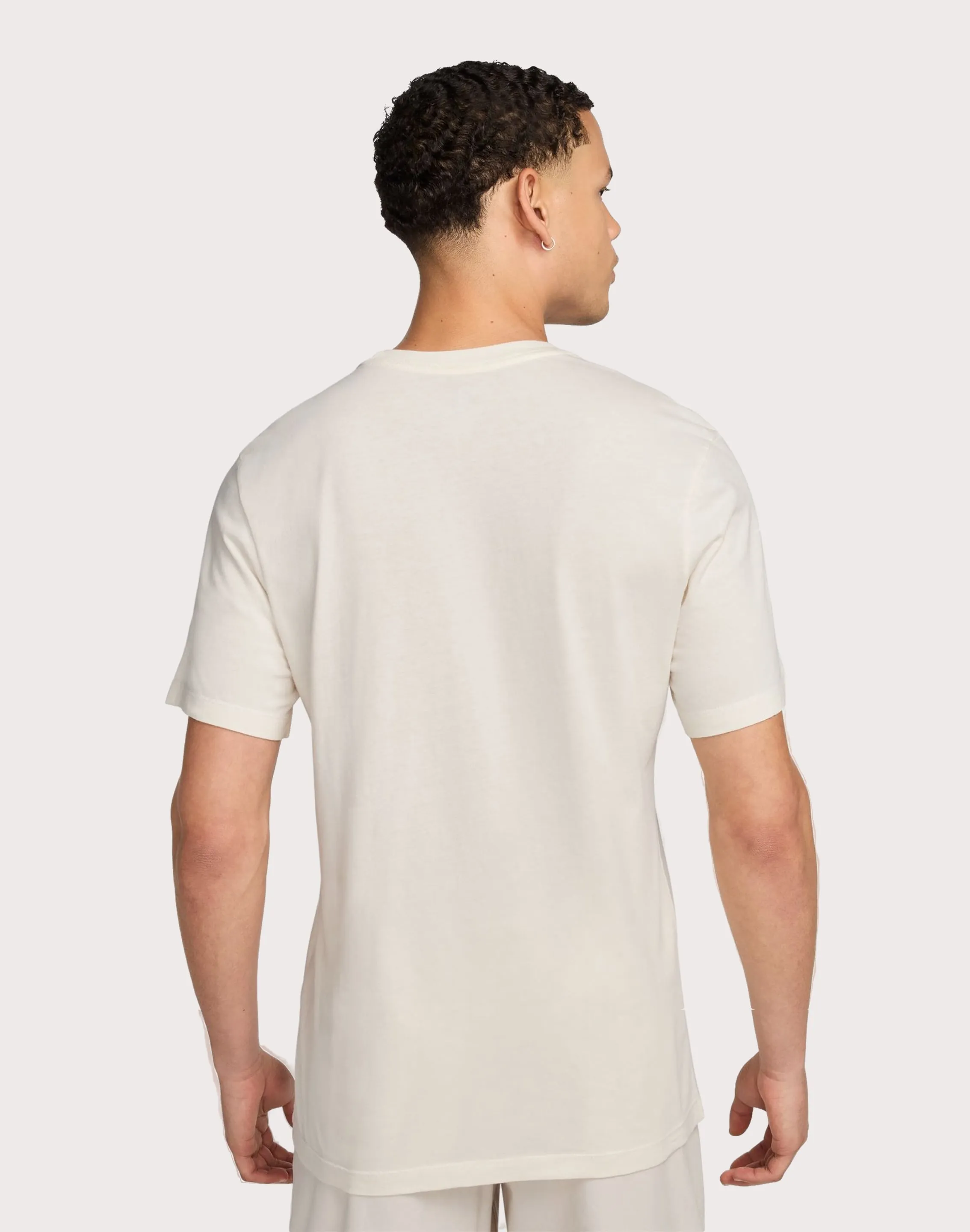 Nike Sportswear Tee