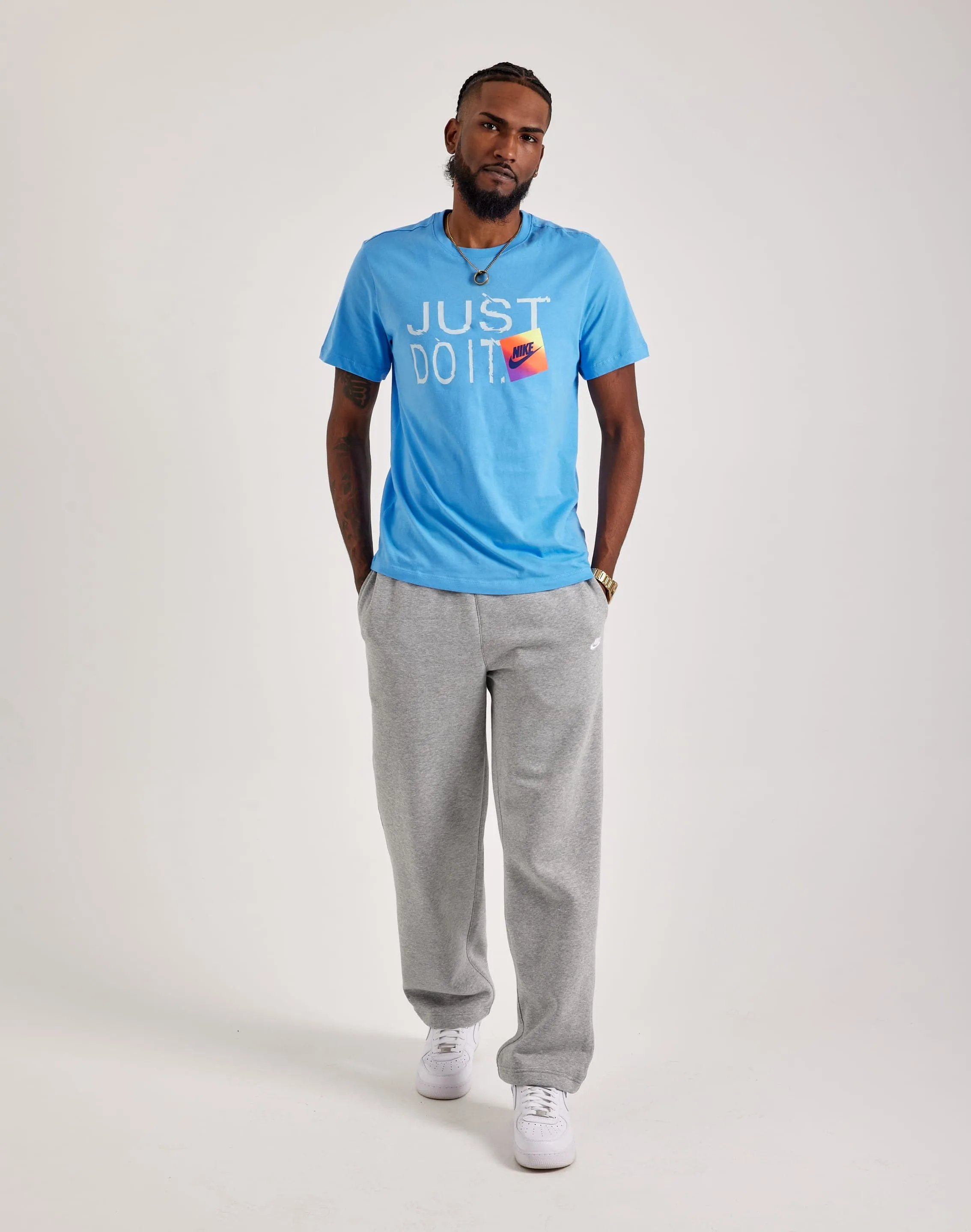 Nike Sportswear Tee