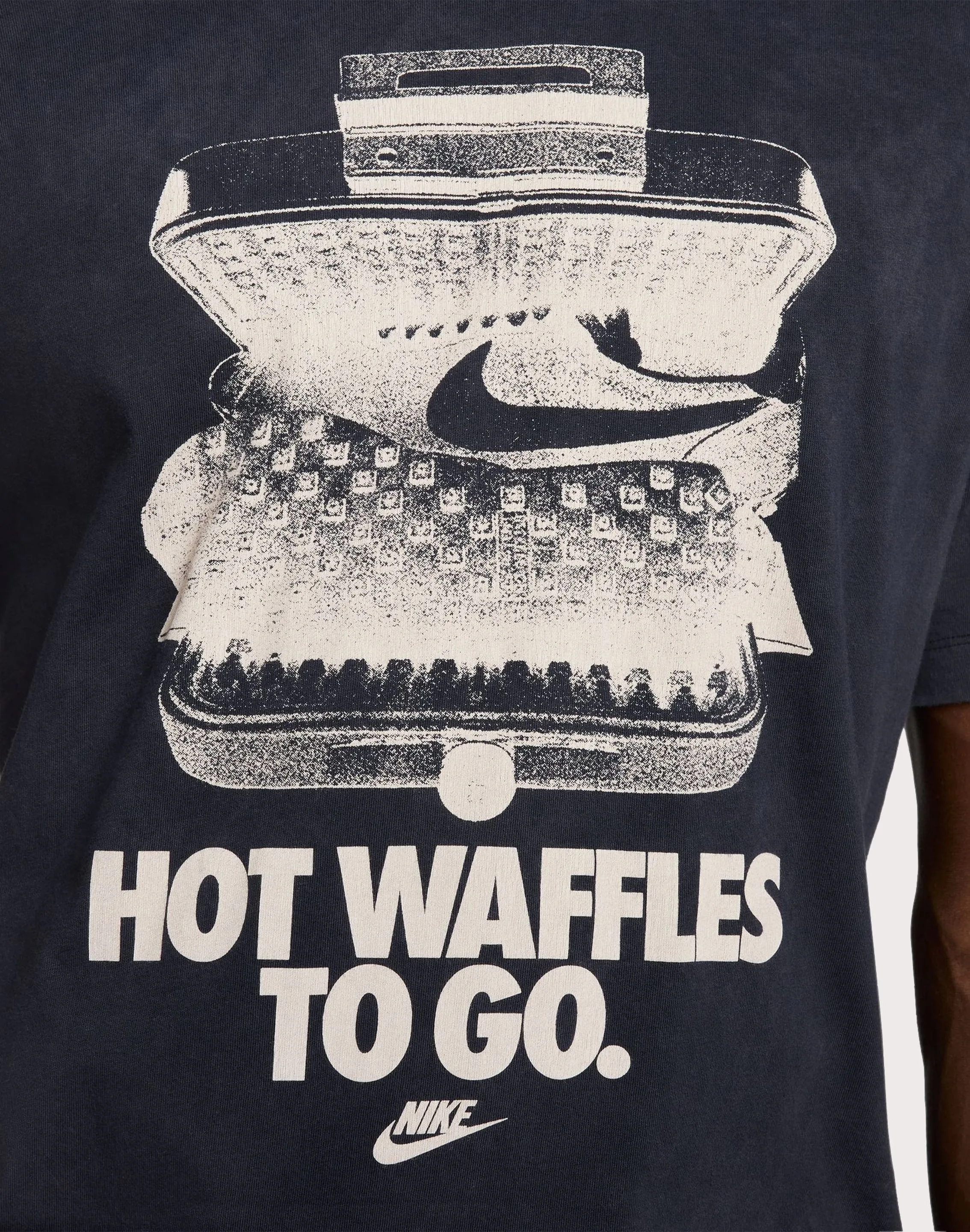 Nike Sportswear Tee