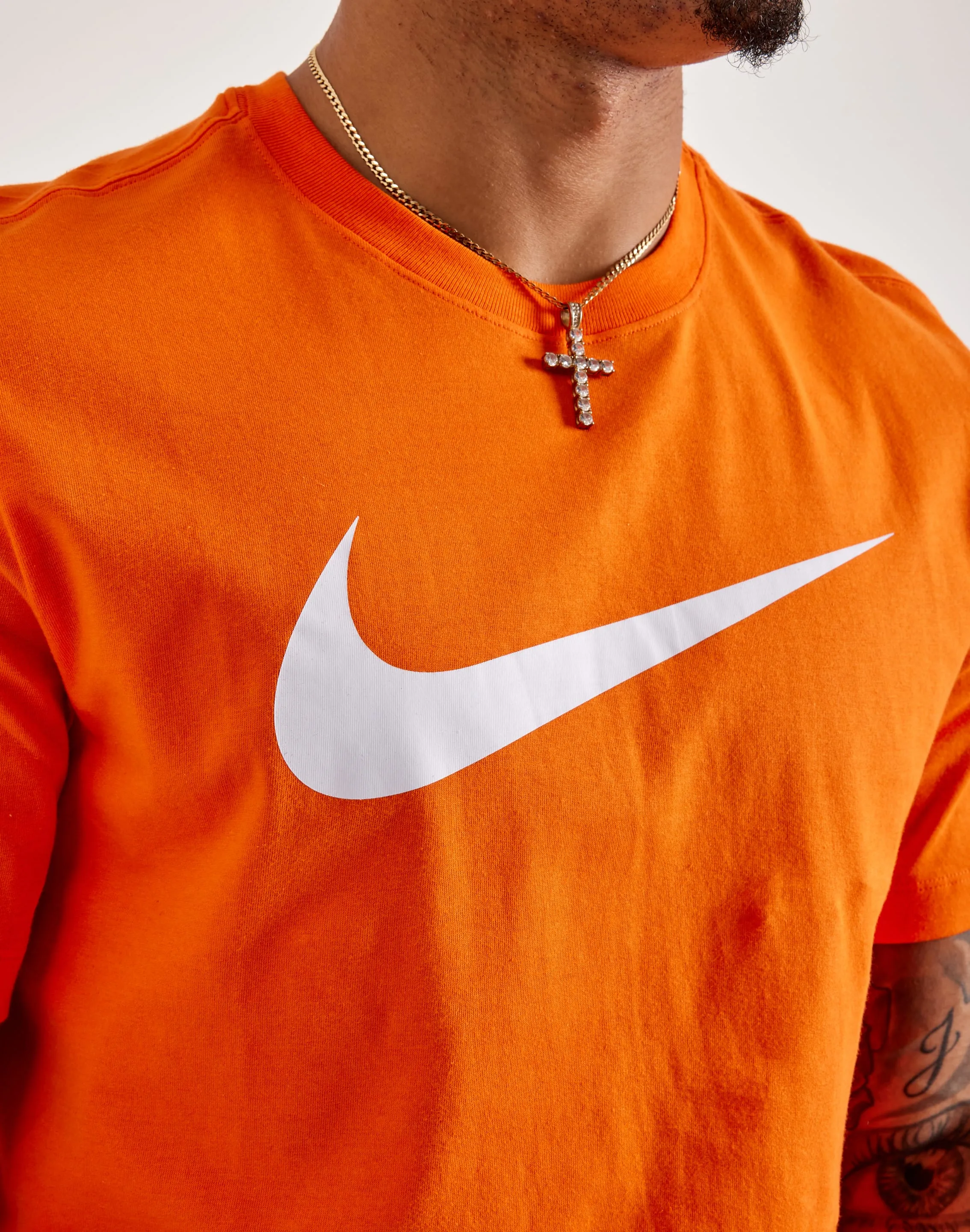 Nike Swoosh Tee