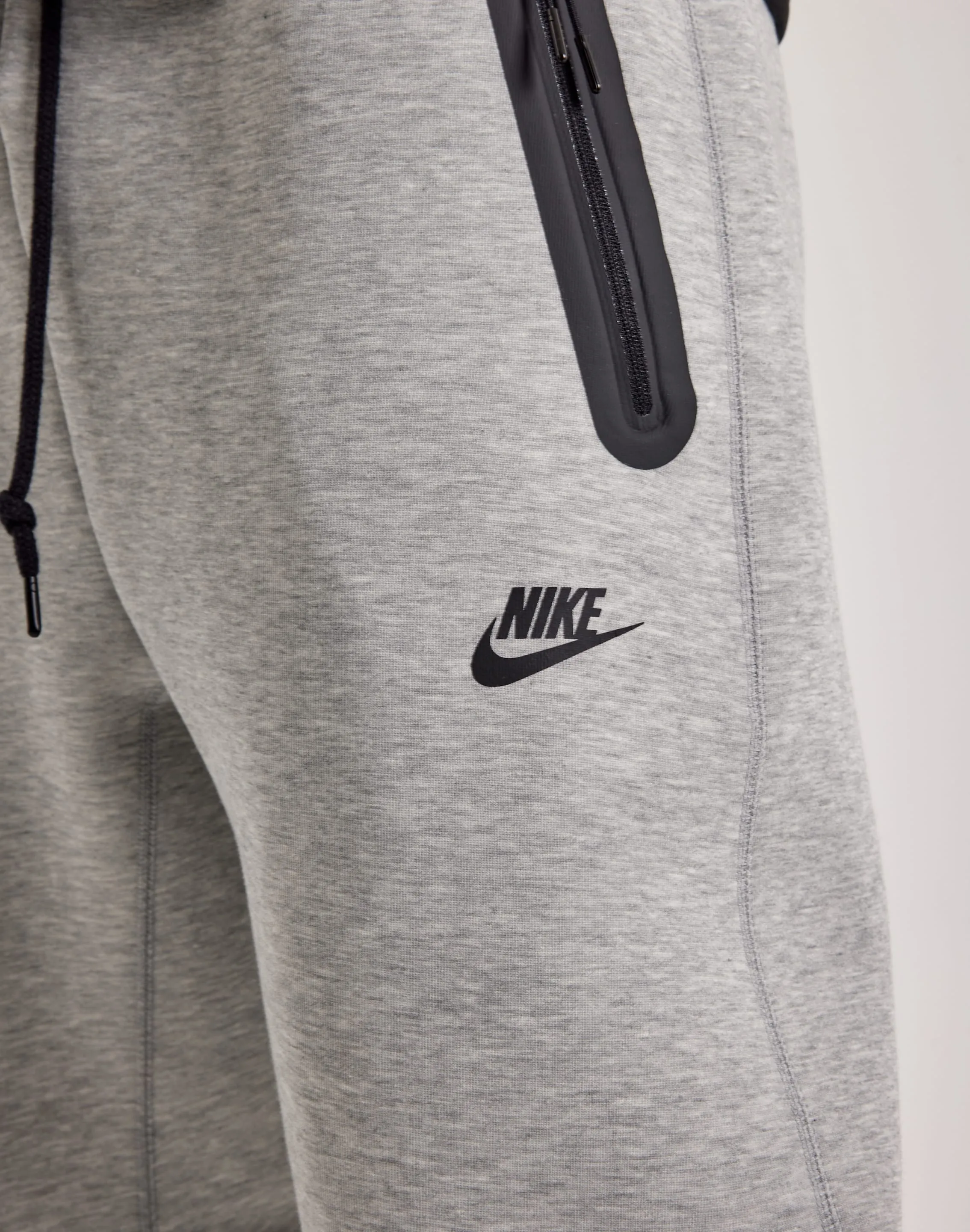 Nike Tech Fleece Open-Hem Pants