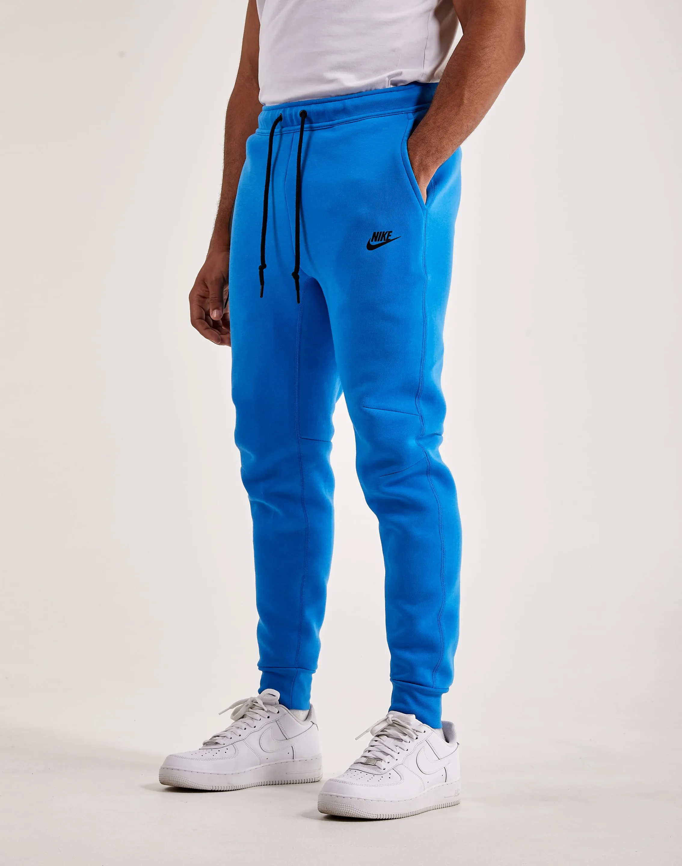 Nike Tech Fleece Slim-Fit Joggers