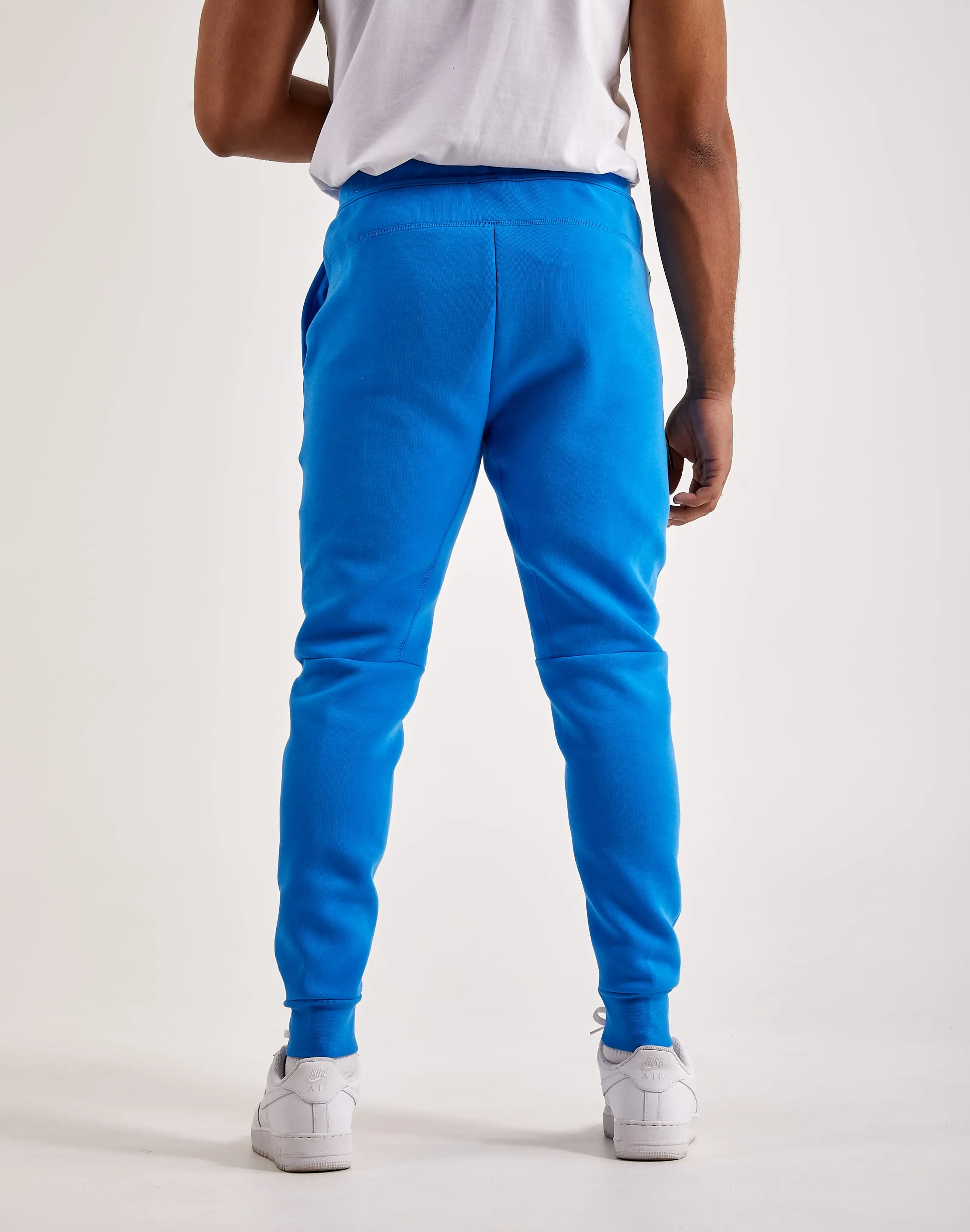 Nike Tech Fleece Slim-Fit Joggers