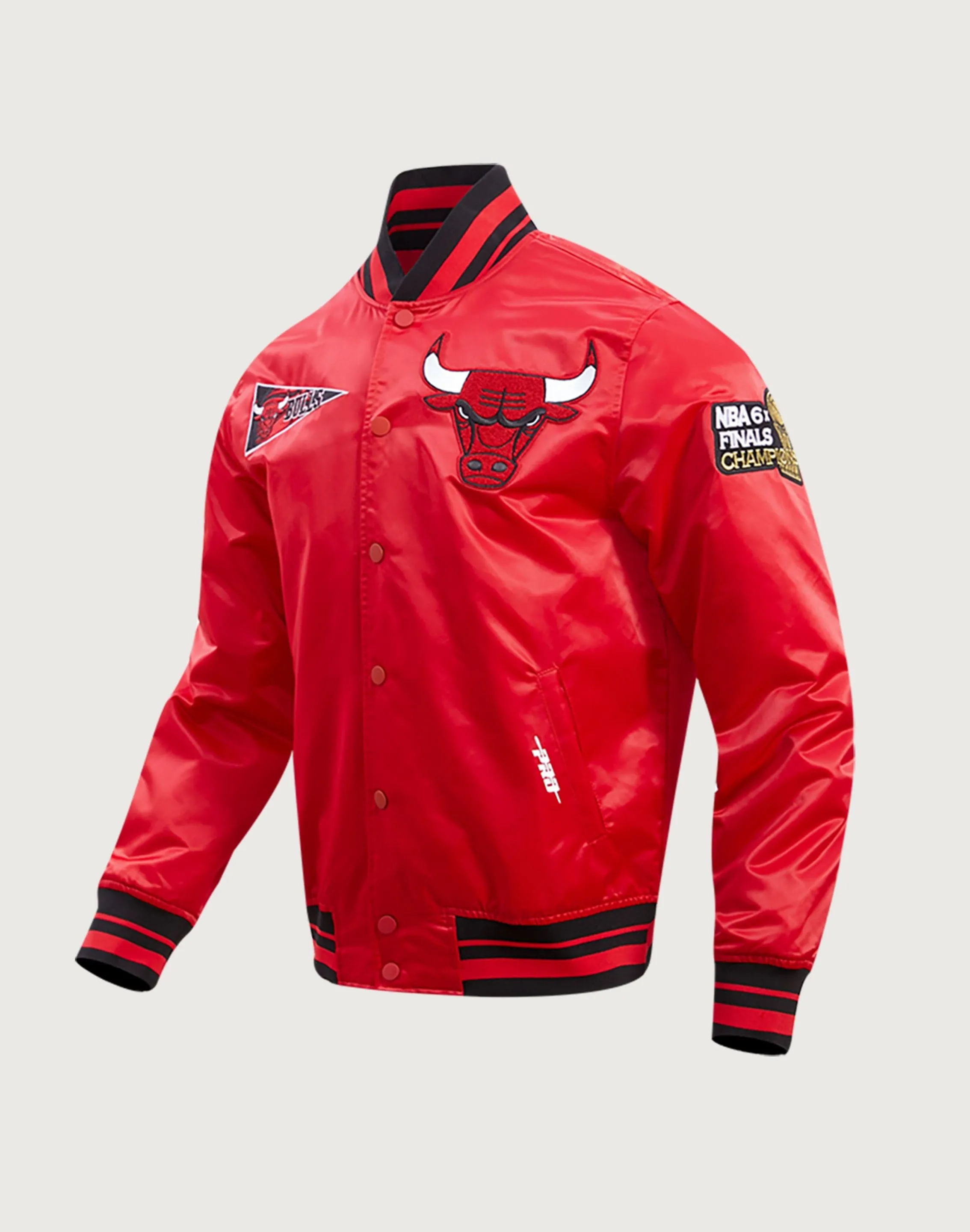 Pro Standard Chicago Bulls Retro Classic Rib Satin Jacket