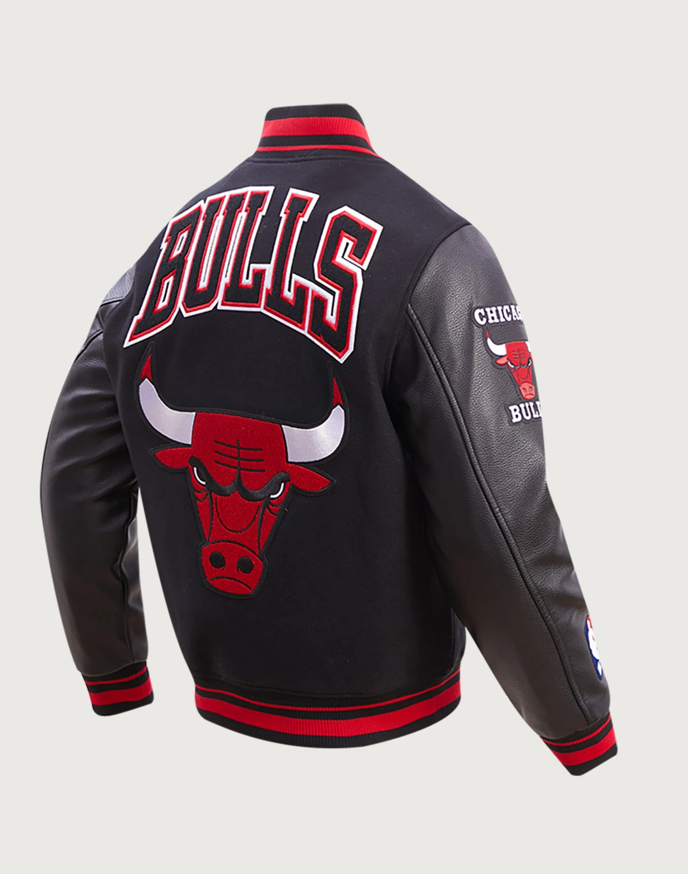 Pro Standard Chicago Bulls Retro Classic Rib Wool Varsity Jacket