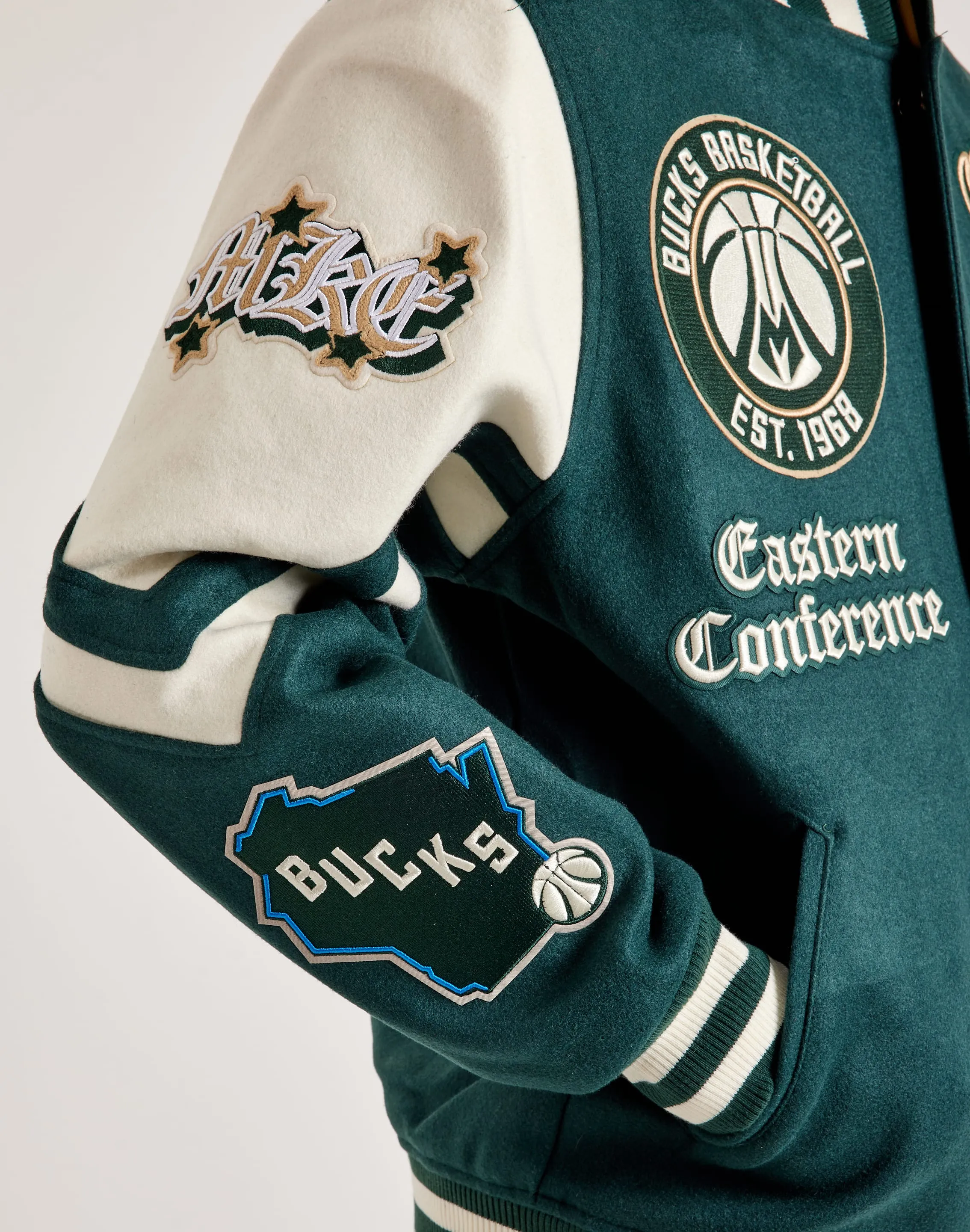 Pro Standard Milwaukee Bucks Varsity Jacket