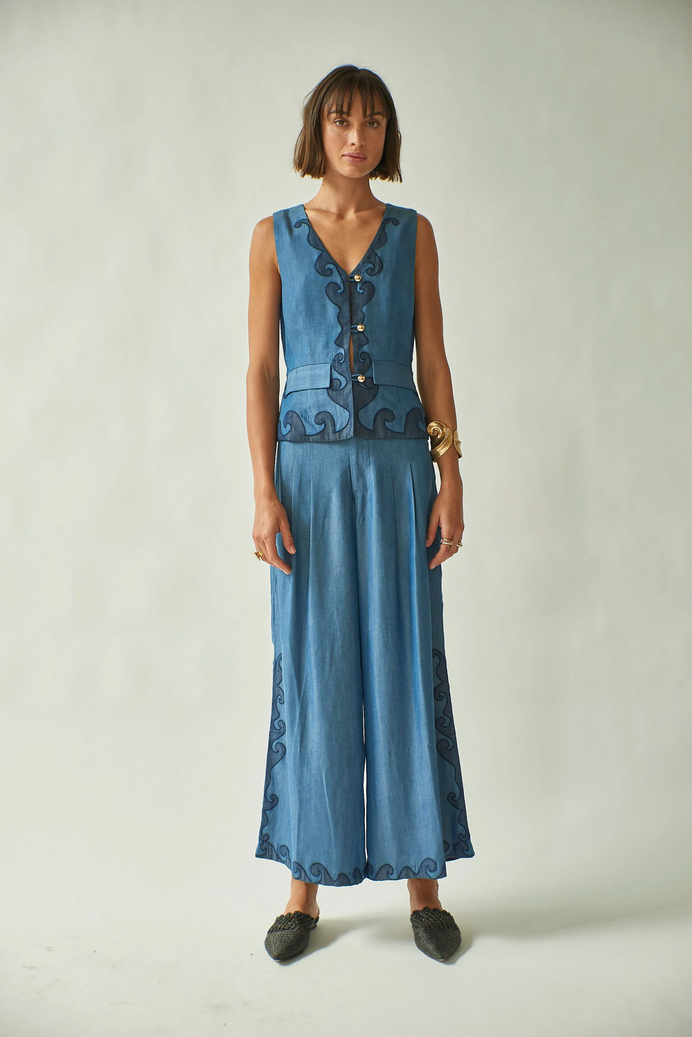 Rebekka Vest - Final Sale