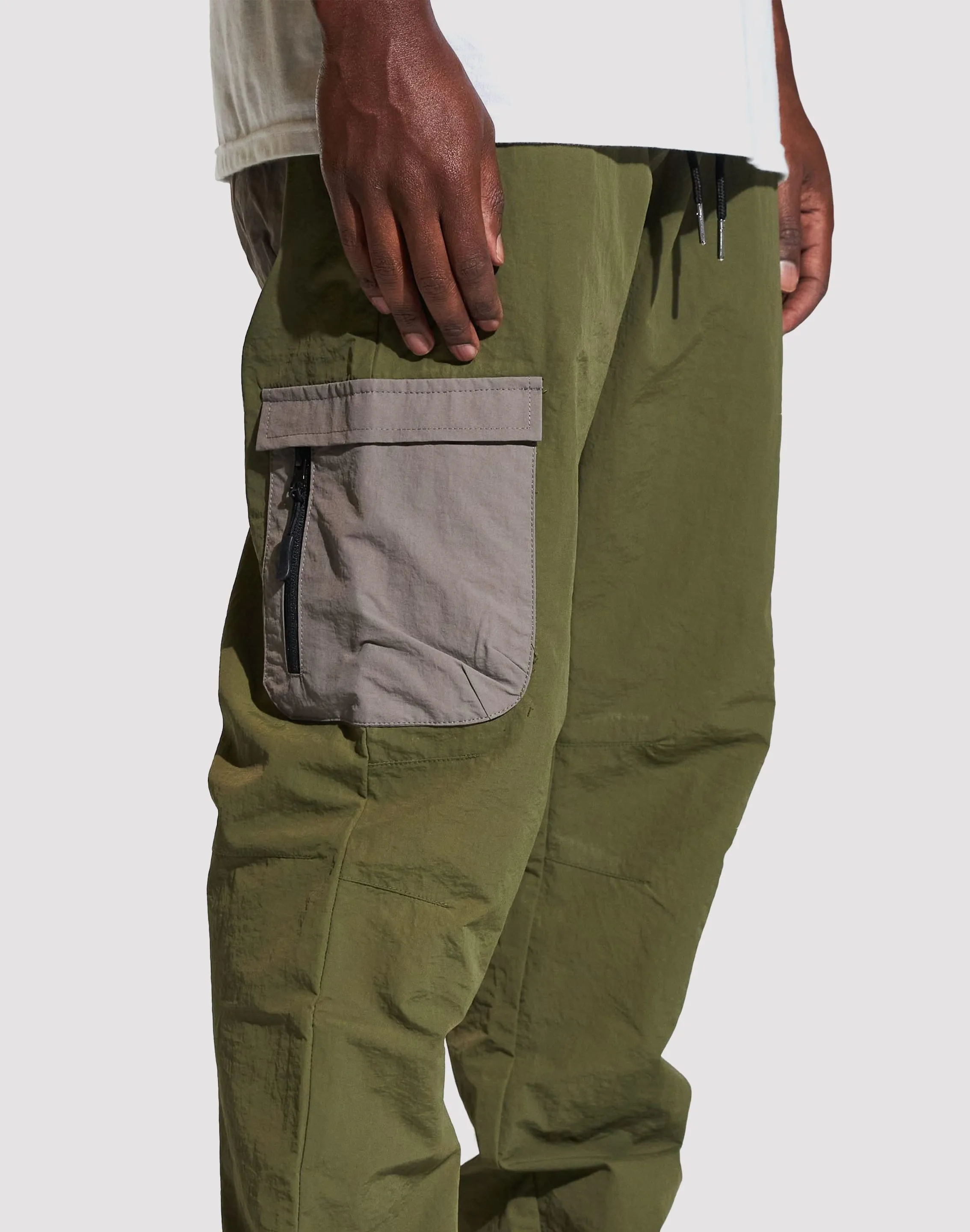 THE LEVERAGE Crysp Denim Zion Nylon Cargo Olive Pants