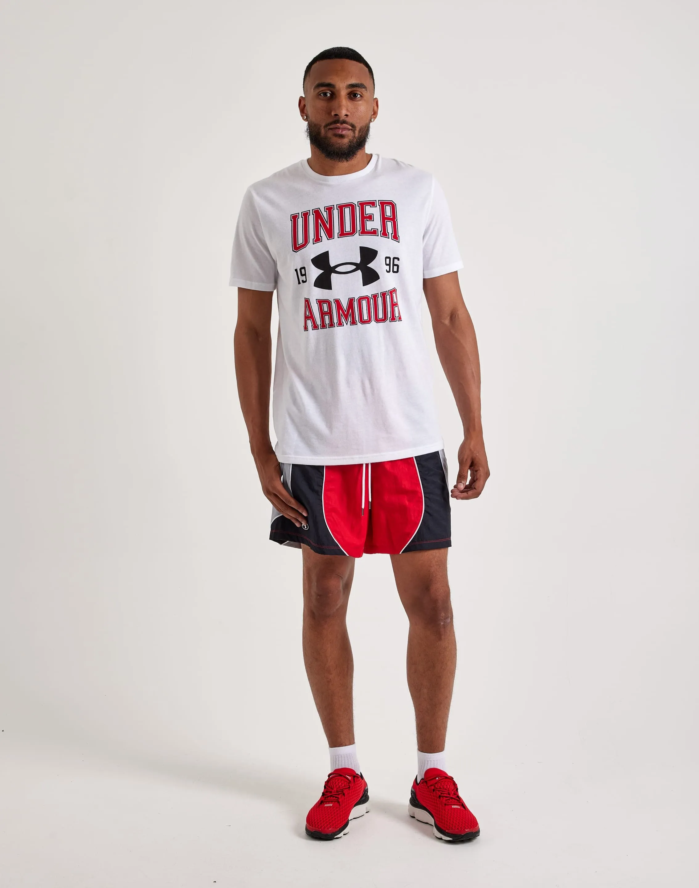Under Armour Vintage Logo Tee